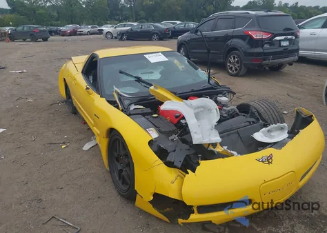 2003 Chevrolet Corvette Z06 Hardtop из США, поврежденный, VIN 1G1YY12S335130368